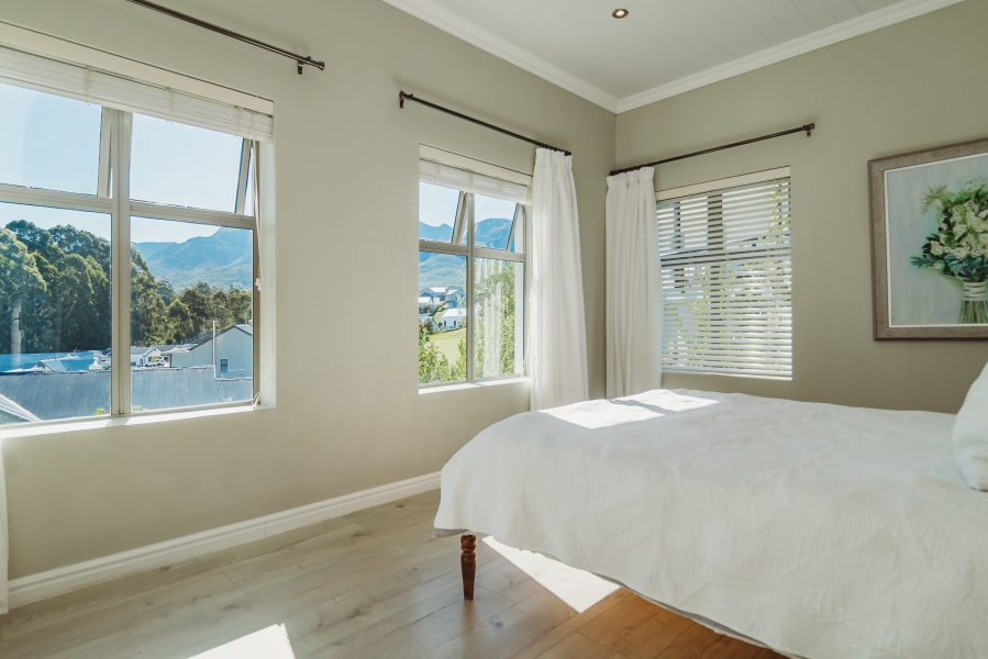 3 Bedroom Property for Sale in Mont Fleur Mountain Estate Western Cape